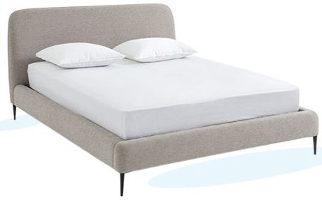 Lit avec matelas propre